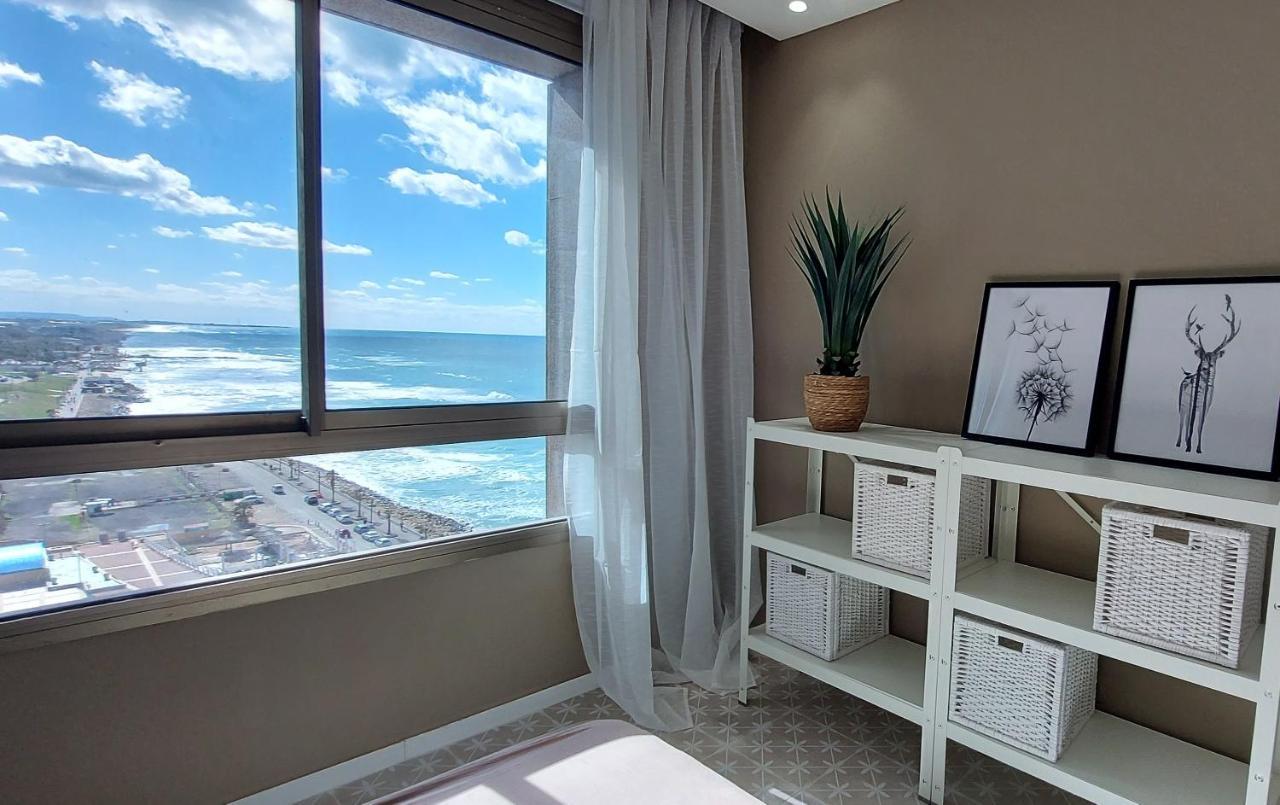 Haifa Almog Tower- "Blue Reef" Suite On The Sea Bagian luar foto