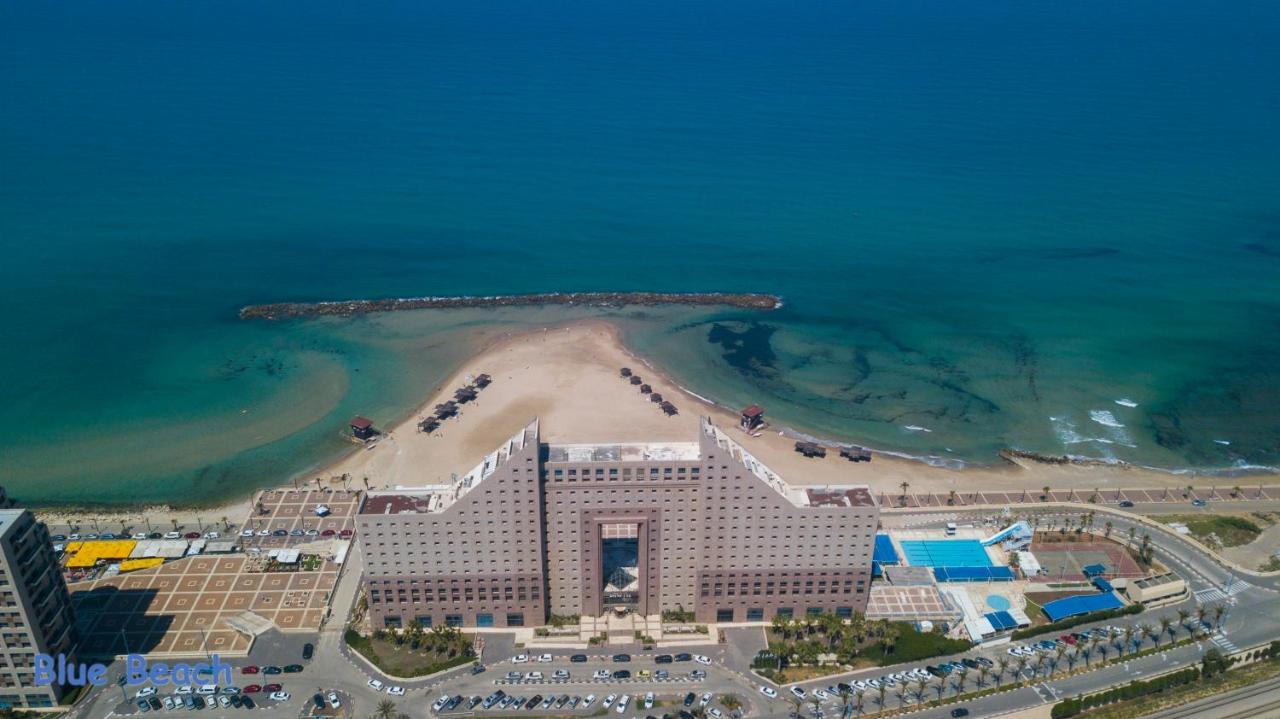 Haifa Almog Tower- "Blue Reef" Suite On The Sea Bagian luar foto